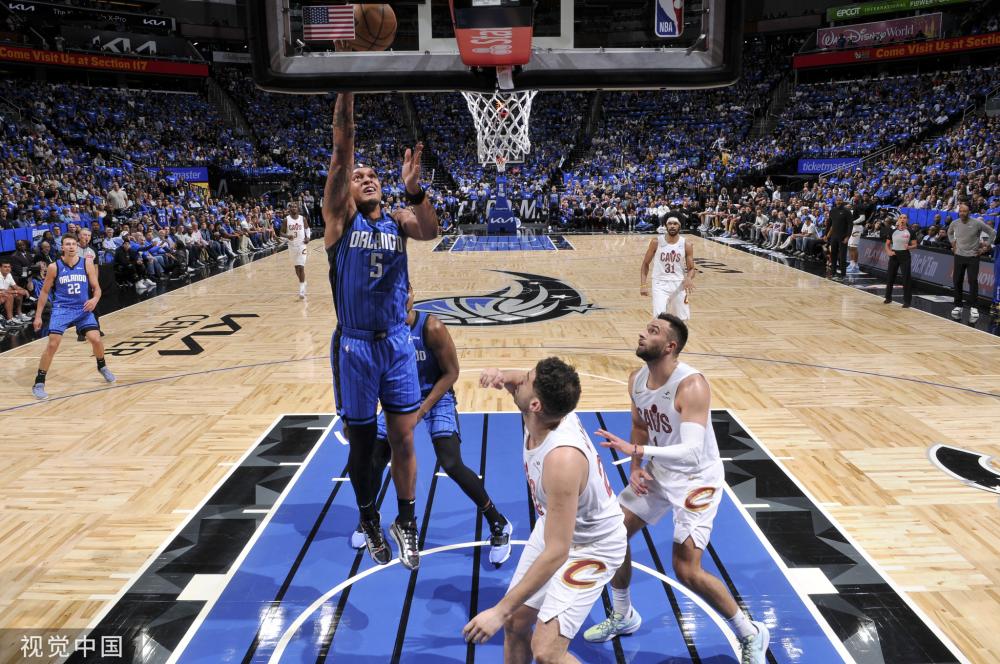 足球不仅是 足球不仅是