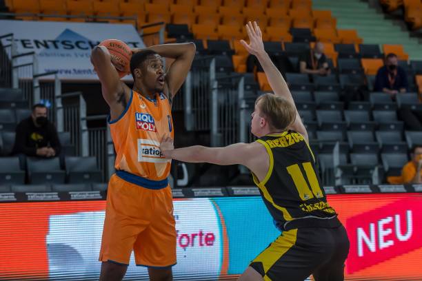 球员保持冷 球员保持冷